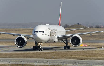 Flight EK430 / UAE4R .